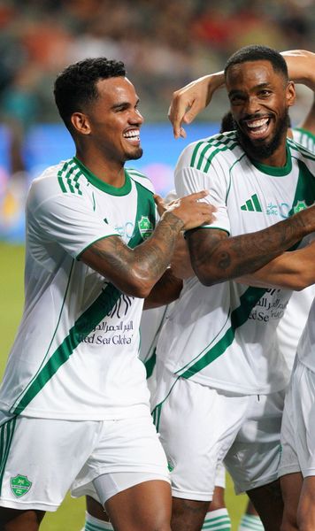  „Made in Romania”, în vestiar la Al-Ahli    VIDEO:    Ivan Toney  și colegii lui au sărbătorit „românește” victoria cu echipa lui Cristiano Ronaldo