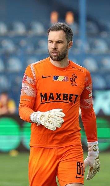Portar cu Liga Campionilor în CV  Mutare surpriză la Rapid! Fostul portar al lui   Real Madrid  ar fi dorit de Gâlcă