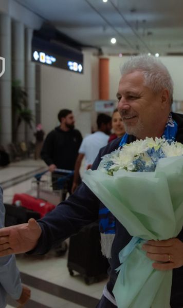 Primit cu flori în Golf    VIDEO.  Prima reacție a lui Șumudică, după ce   a semnat  cu noua sa echipă: „Mereu v-am spus asta”