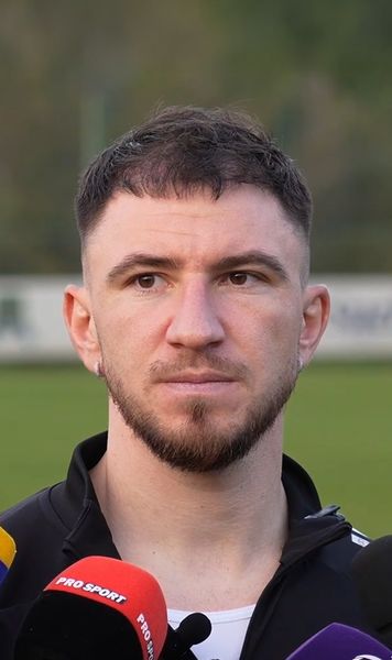  „Am renunțat la nuntă pentru Mondial!”    VIDEO.  Colegii îl ridiculizează, dar e convins că   România se califică:  „Ce concediu? Totul pentru acest vis”