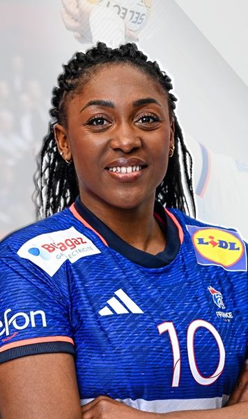 Râmnicu Vâlcea, de neoprit  Clubul a transferat o   campioană olimpică, mondială și europeană!  » Are peste 550 de goluri în Liga Campionilor