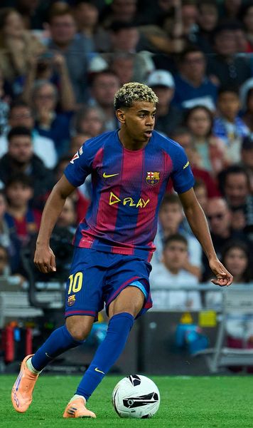 Lamine Yamal, evaluare stelară  Cât a ajuns să valoreze   vedeta Barcelonei  » TOP 10 cei mai scumpi fotbaliști din lume