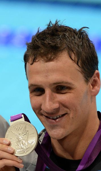 Terapie după divorț  Și-a vândut trei din cele șase medalii olimpice de aur: „Fac un efort enorm pentru a mă   desprinde de trecut”