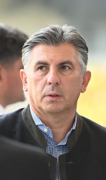 „Sper ca FCSB să nu intre în play-off”  Legenda lui Dinamo   visează la titlu:  „Cu ele am avea o șansă”