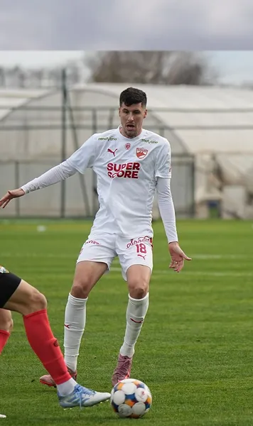 Dinamo, victorie cu emoții  „Câinii” au condus pe Gangwon FC cu 3-0, dar   au tremurat pe final,  în ultimul test din Antalya