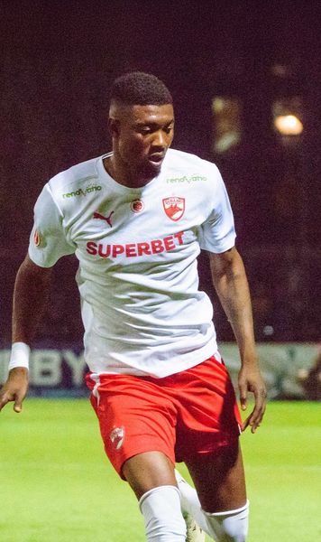 Răsturnare de situație în cazul Boateng?  Fundașul   nu ar fi acceptat prelungirea contractului , deși Nicolescu era convins că va semna