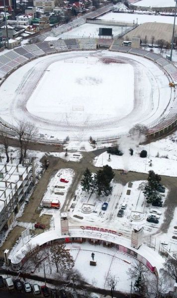 SĂ VINĂ DEMOLAREA!   Când albul a acoperit griul:   cum arată stadionul Dinamo  la câteva zile de la ultimul rămas bun! Reportaj din „Ștefan cel Mare”