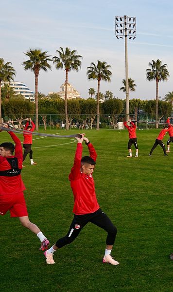 L-a convins pe Kopic    Dinamo  ar fi decis să-i ofere un contract pe 6 luni după ce a impresionat în cantonament