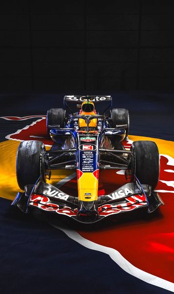 Red Bull, prezentare spectaculoasă    FOTO.  Cum arată   monopostul  pentru sezonul 2026 » Max Verstappen e mulțumit: „E mult mai bun!”