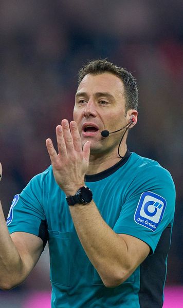 Arbitrul stă doar cu ochii pe ceas  Schimbare de regulament: cum vrea IFAB să scape de   tragerile de timp  în fotbal