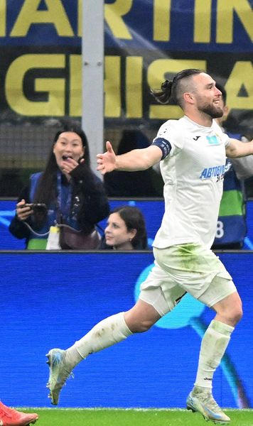 „Nu am mai întâlnit așa ceva”     Ofri Arad  l-a uimit pe Mihai Stoica » Ce l-a întrebat mijlocașul pe conducătorul de la FCSB