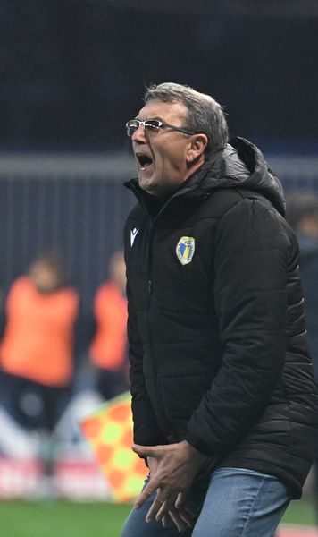 „A trecut luna cadourilor”    Eugen Neagoe  și-a pus la zid jucătorii după eșecul drastic cu U Craiova: „N-am lucrat pase la adversari la antrenament”