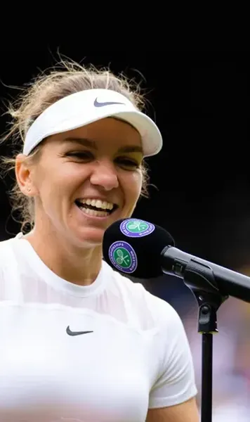 Halep nu stă departe de tenis  Fostul număr 1 mondial și-a comunicat decizia: „Aici am simțit susținerea fanilor   la cel mai înalt nivel”
