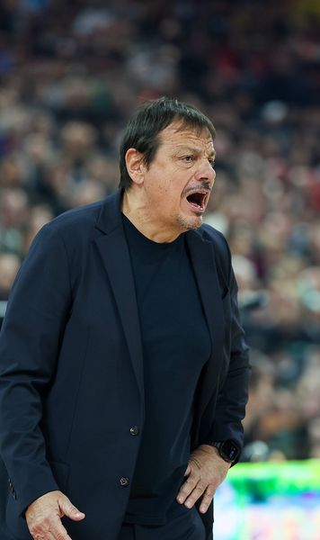 Conflict la Tel Aviv    VIDEO   Israelienii l-au înjurat și i-au fluturat steagul în față: „O să vezi tu   ce-o să-ți facă sioniștii!”