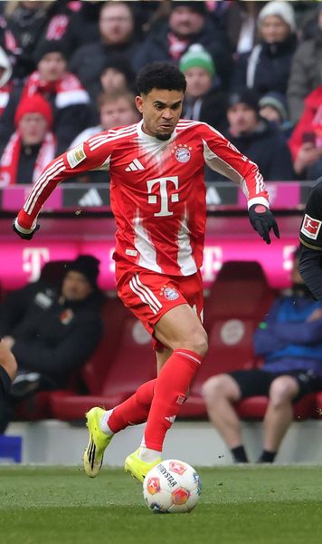 Surpriză în Bundesliga    FOTO.  Bayern,   primul eșec al sezonului!  Victorie vitală pentru Augsburg pe terenul liderului