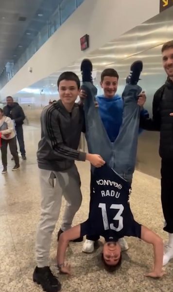 Ionuț Radu, trendsetter    FOTO +VIDEO.     Ce a făcut  un fan spaniol atunci când l-a întâlnit pe portarul echipei naționale