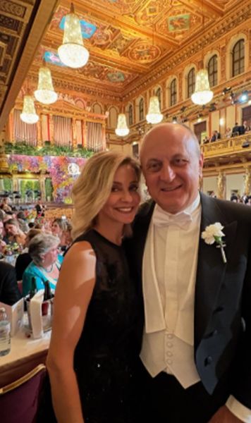 De ce a lipsit Dan Șucu    FOTO.   Unde a fost patronul Rapidului în ziua în care giuleștenii   l-au prezentat pe Moruțan