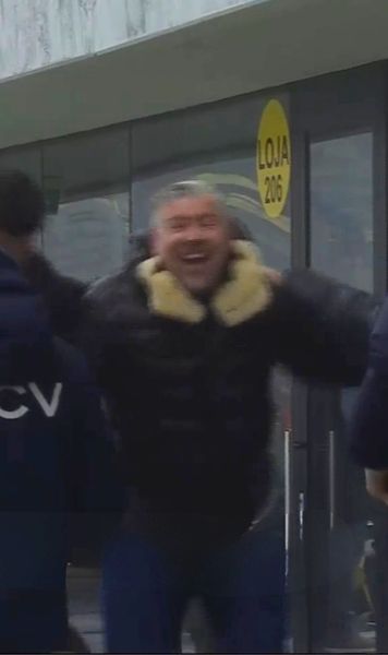 Replică acidă pentru CFR    Mihai Stoica  a reacționat după hora oficialilor adverși: „Măcar jucătorii noștri se destind când se uită în conturi”