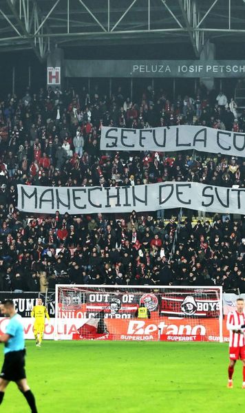 Bannere rasiste la UTA - Rapid   Arădenii au afișat mai multe   mesaje discriminatoare : „Lui Șucu îi plac grifonii, nu ciorile, de fapt”