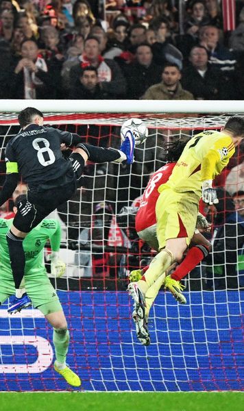 „Nu vă sinucideți!”  Cine este Trubin,   portarul care a marcat golul calificării  Benficăi. Și reacția șocantă a lui Mourinho