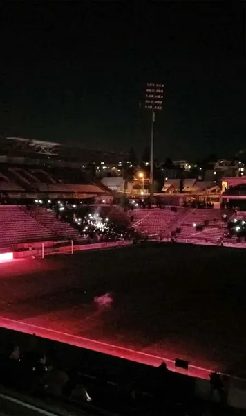 CFR Cluj a ajuns cu nocturna la tribunal  Clubul   contestă calitatea instalației  care a costat peste 1 milion de € și solicită reducerea prețului