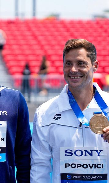 Constantin Popovici, premiat  Românul a fost desemnat   cel mai bun sportiv   la sărituri în apă de la mare înălţime din Europa!