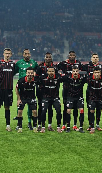 Veste proastă pentru Dinamo  Unul dintre titularii lui   Zeljko Kopic  s-a accidentat » Când va reveni