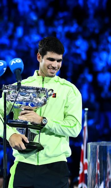 Alcaraz i-a luat coroana  Spaniolul, campion în premieră la   Australian Open.  Performanța rară bifată după victoria cu Djokovic