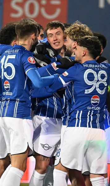 Craiova, KO în 30 minute!    FOTO  . Farul a ridiculizat liderul campionatului în mai puțin de o repriză!   Gafă imensă  a lui Romanchuk