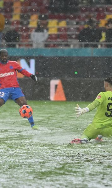 „Nu se poate așa!”    FOTO.  Atacantul de la FCSB,   criticat   după ratarea uriașă din meciul cu Csikszereda: „Nu înțeleg”