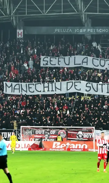 N-au scăpat  Cum au fost sancționate   UTA și Rapid  de FRF pentru mesajele rasiste și xenofobe