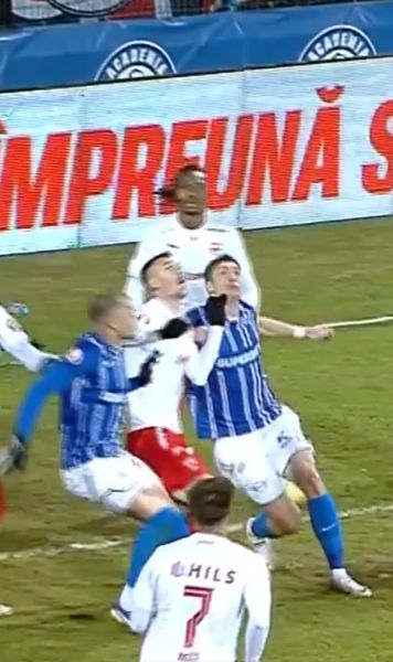 Stoinov a comis-o    FOTO.    Gestul stupid  făcut de fundașul lui Dinamo în meciul cu Farul