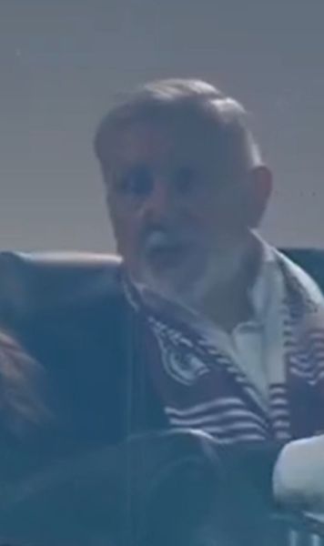 Ilie Năstase, spectator de lux    FOTO.  Cum a fost surprins fostul mare tenisment la derby-ul   CFR - U Cluj