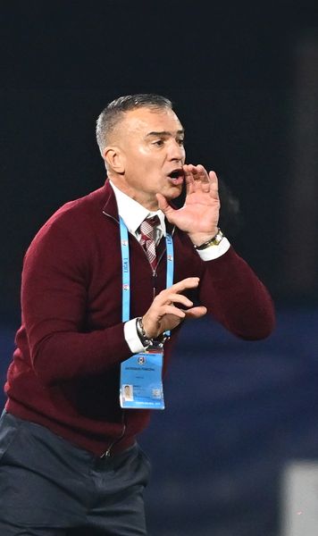 „Eu eram arestat acum”     Daniel Pancu  a urlat la cameră și a plecat de la interviu: „Vine un străin să-mi bată jucătorii în țara mea!?”