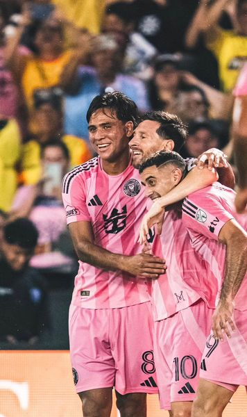 Messi, GOLAZO în fața a 55.000 de fani!    VIDEO:  Argentinianul a ridicat tribunele în picioare cu acțiunea reușită în   Barcelona SC - Inter Miami