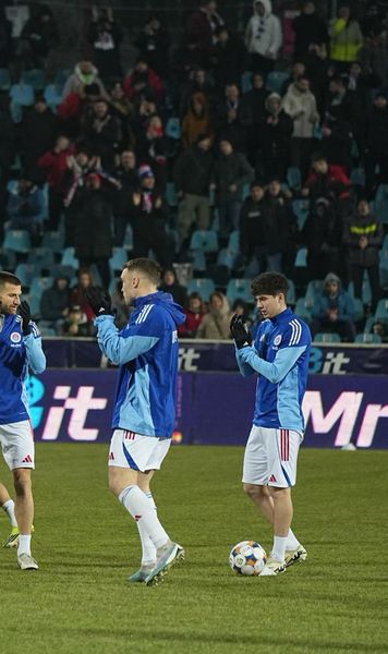 „MECIUL NU E DAT”  Crainicul Oțelului,   mesaje tari și ironii  la stația de amplificare înainte de meciul cu FCSB: „În ciuda specialiștilor de pe Temu...”