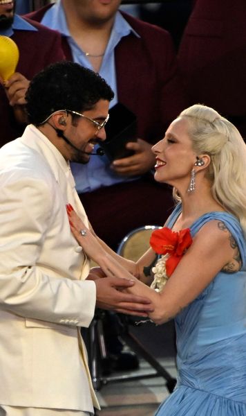 S-au „scurs” imaginile pe net!    Ce se întâmpla la party-ul organizat de Trump,  în timp ce Bad Bunny cânta la Super Bowl: „Adunătură de ipocriți”