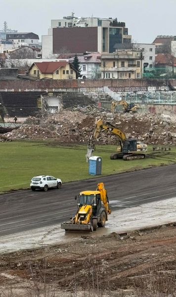 Șantierul Dinamo, vizitat de primar   Unde s-a ajuns cu   demolarea în Ștefan cel Mare:   „Mult contestată și profund nepopulară”