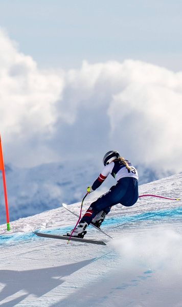 Lindsey Vonn, a 3-a operație    FOTO:    Ce i-au făcut chirurgii  schioarei americane accidentate grav la Jocurile Olimpice