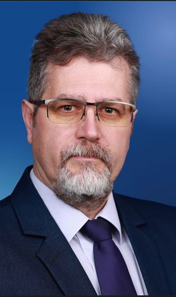 Parlamentar, mesaje la ora 01:00 noaptea!   Deputat USR, intervenție în care îl ceartă în miez de noapte pe Aurel Țicleanu:   „De ce îi țineți isonul lui Becali?”