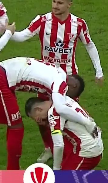 Costache, în lacrimi  A plâns după ultimul meci la UTA, în care a adus victoria: „Cei de la Noah nu mă lăsau,   dar eu am ales să joc”