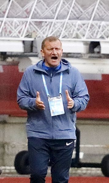 „Meciul, decis de alți factori!”  Dorinel Munteanu   a răbufnit  la adresa arbitrajului: „Greu de suportat. Interpretează cum doresc!”