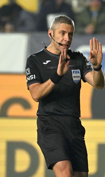 Vassaras nu a glumit   Radu Petrescu s-ar fi ales cu o   suspendare drastică  după eroarea din Petrolul - FC Argeș