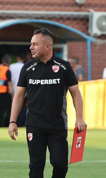 „Pozează în victimă și nu e!”  Mihai Stoica, enervat de mesajul postat de   Florentin Petre:  „Așa ceva nu s-a făcut la noi”