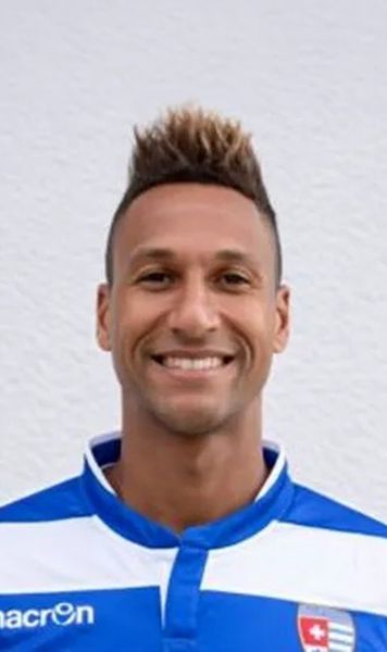 Găsit mort într-o pădure   Decesul unui fost jucător italian, învăluit în   mister   » Mesajele fostelor echipe