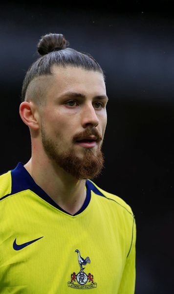 Drăgușin, analizat înainte de derby  Noul antrenor al lui Tottenham a vorbit despre român:   „Nu mai e la fel de tânăr”