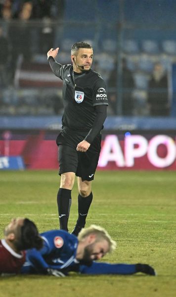 CFR, iertată de două penalty-uri    FOTO.  Scandal la Ovidiu: constănțenii s-au dus peste arbitri! Verdictul specialistului:   „Fazele sunt clare!”