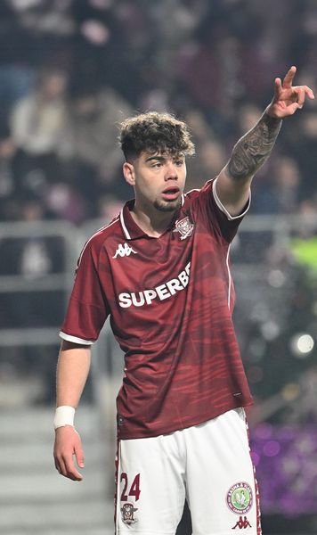 Borza a semnat!     VIDEO.     Contract nou  pentru fundașul stânga de la Rapid » Clipul postat de clubul giuleștean