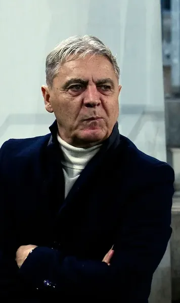 L-a exclus pe Dobrin  Legenda lui FC Argeș nu intră în   topul fotbaliștilor  români alcătuit de Sorin Cârțu. Pe cine a inclus în primii 5