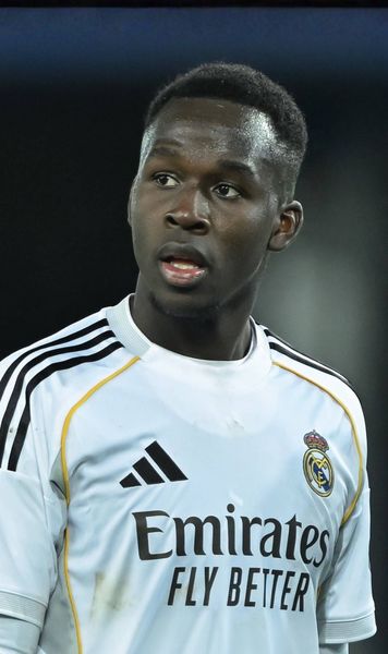 Debutant în defensiva lui Real Madrid?    Lamini Fati,  soluția lui Arbeloa, are 19 ani și le-a pus imaginația la încercare microbiștilor: „Urmează Mbappi Vinici?”